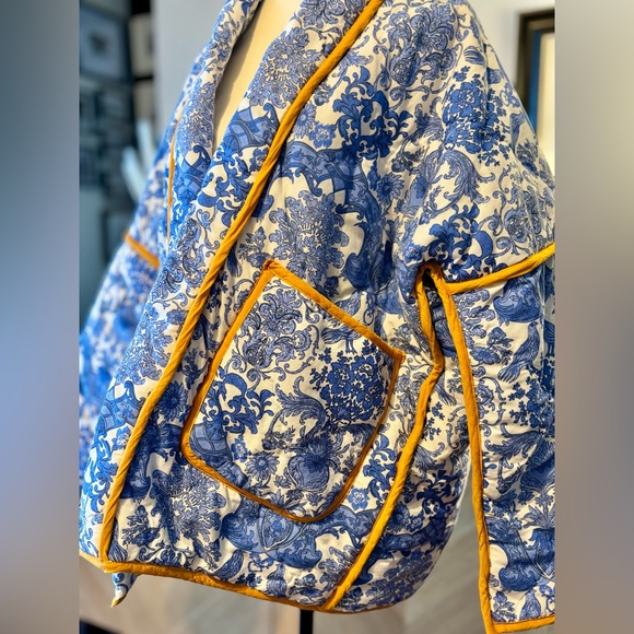 🧵 HANDMADE (by me!) Floral Blue and White Coat Jacket with Yellow Trim - Picture 10 of 12